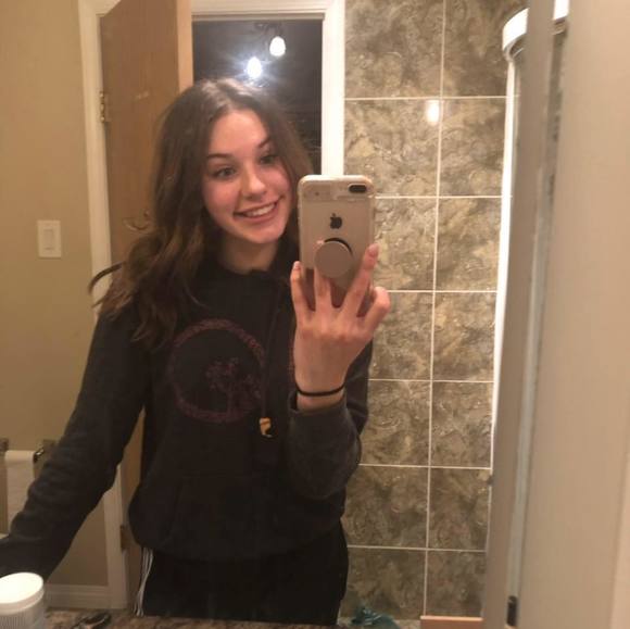 Meet your Posher, Anne - Picture 1 of 1